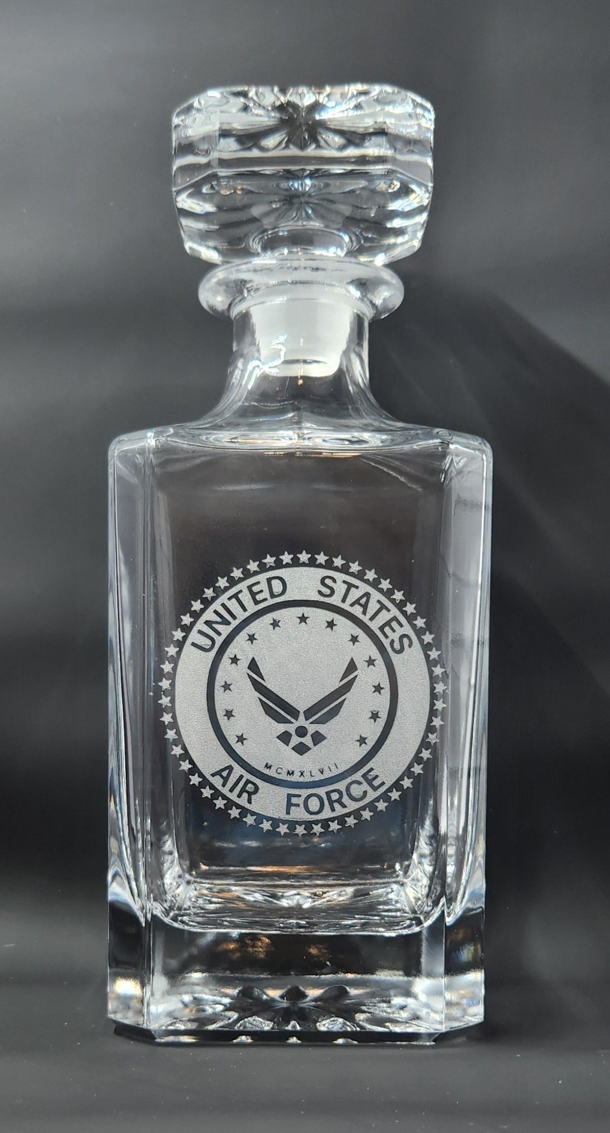 Royal Decanter (26oz)