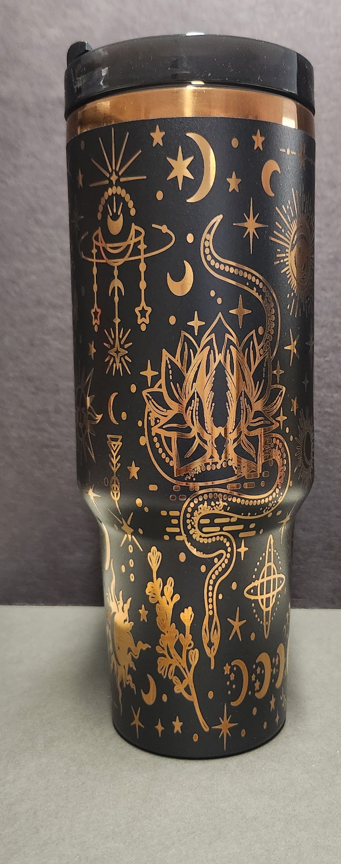 40oz Tumbler w/ handle